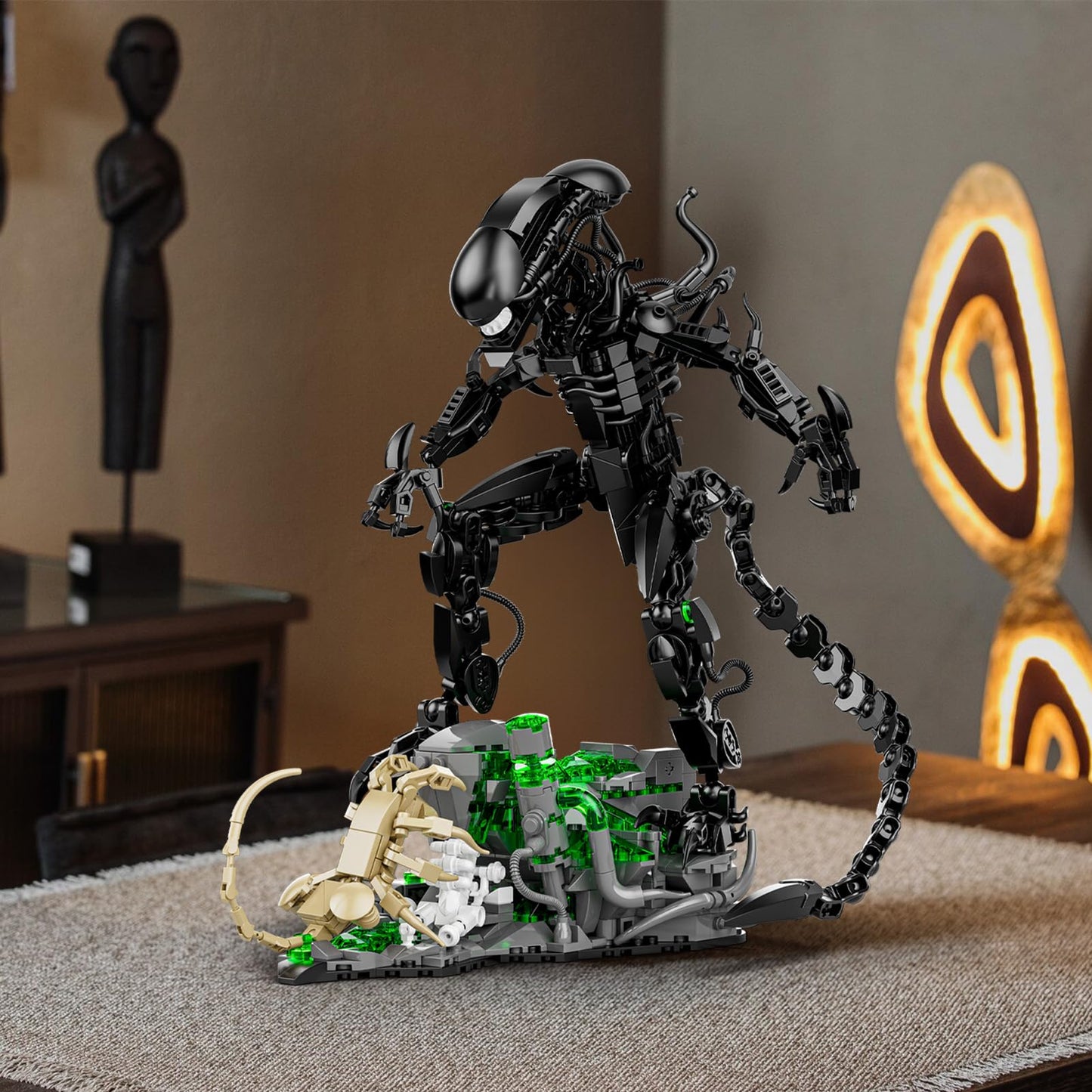 Alien Monsters Building Blocks Set, 1005 PCS Xenomorph Model Building Bricks Kit